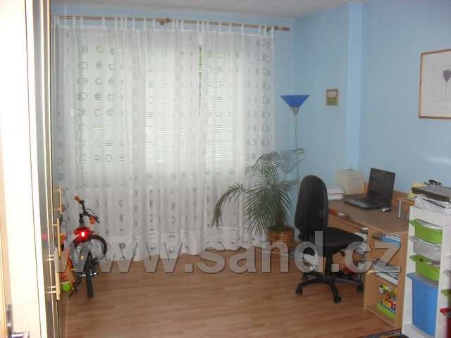 hl SDC18001