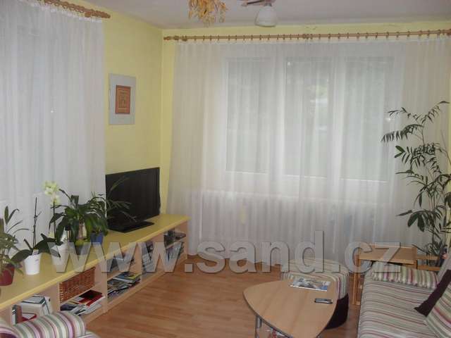 hl SDC18006