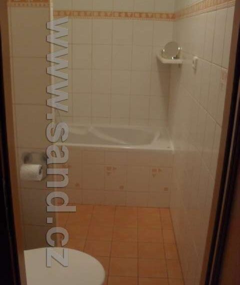 hl SDC18034